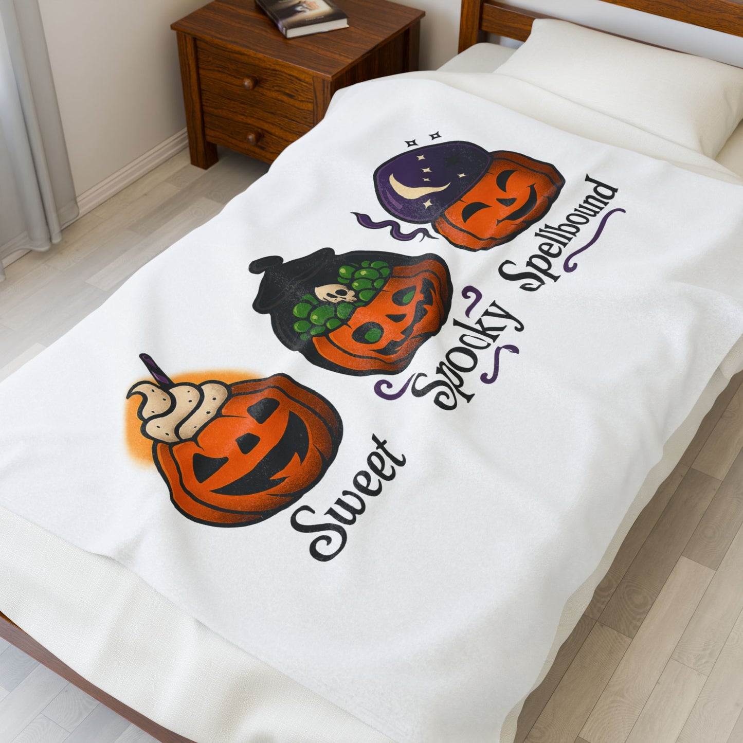 Halloween Velveteen Plush Blanket, Cozy Throw, Spooky Home Decor, Fall Gift, Pumpkin Design, Soft Blanket for Kids and Adults