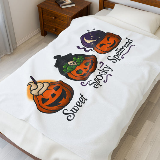 Halloween Velveteen Plush Blanket, Cozy Throw, Spooky Home Decor, Fall Gift, Pumpkin Design, Soft Blanket for Kids and Adults