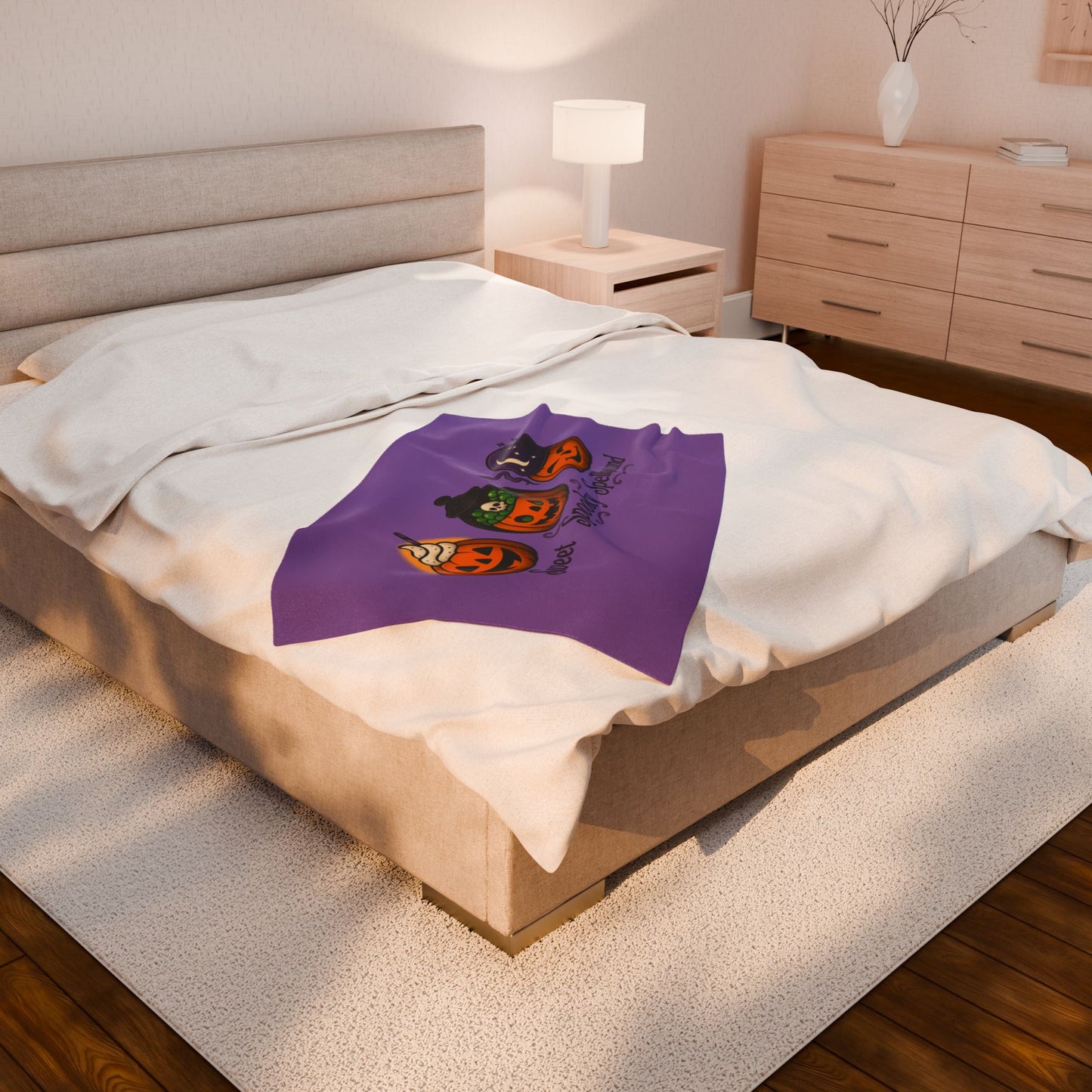 Halloween Cream Velveteen Plush Blanket - Cozy Throw for Fall Decor, Spooky Season Gift, Pumpkin Design, Seasonal Blanket, Cute Home Accent